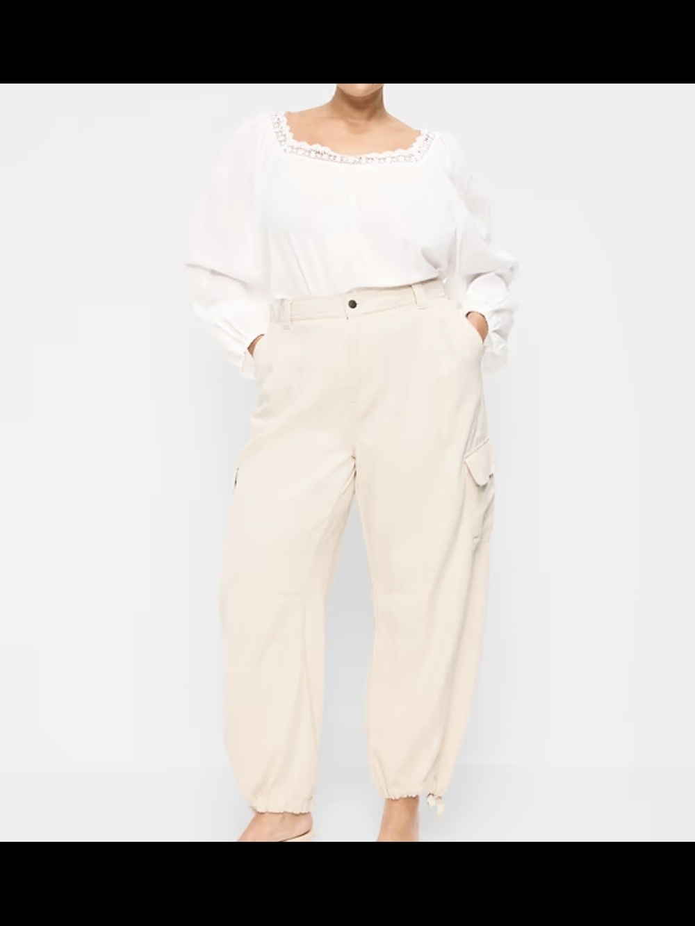 Old Navy Cream Cargo Track Joggers